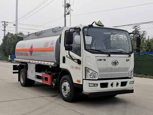 炎帝牌SZD5120GYYC6C型運(yùn)油車