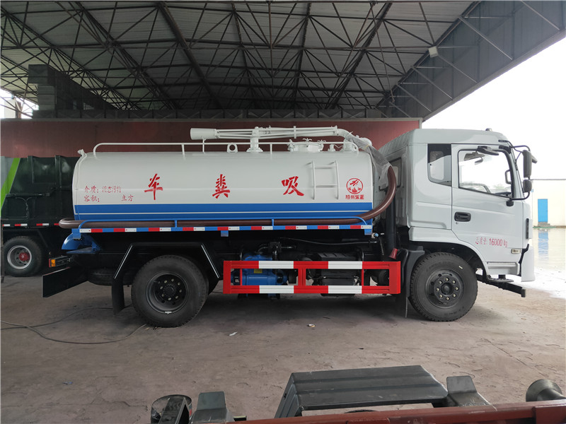 東風(fēng)牌12方吸糞車