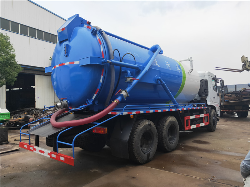 東風后雙橋18方吸污車