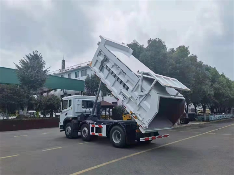 國六17方20方含水污泥運輸車